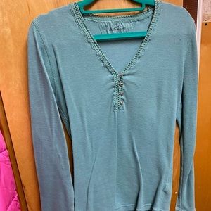 🌀 Crochet Detail Henley